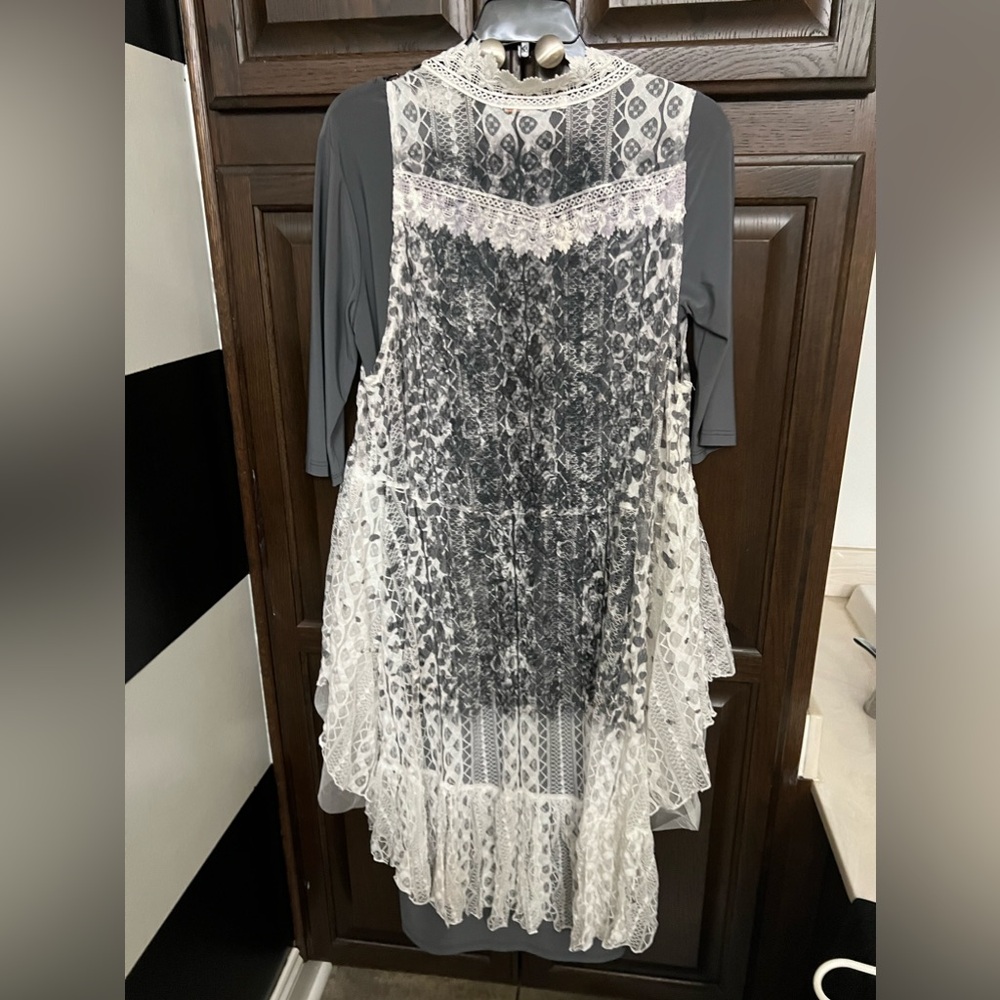 Zadieb’s layering dress and pretty overlay! Excellent used condition.